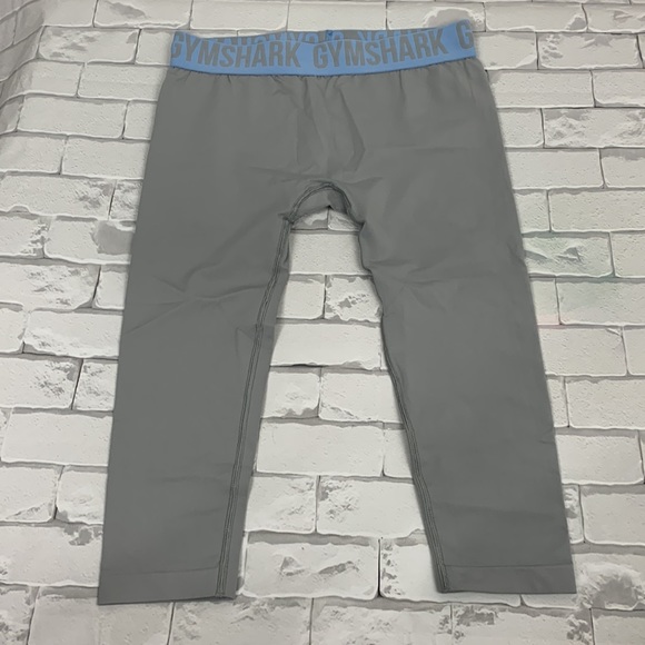 GYMSHARK Capri Leggings. Size S/M. Gray blue. Like new. Stretch - Picture 11 of 12